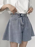 Women's High-Waisted Shorts with Frayed Hem