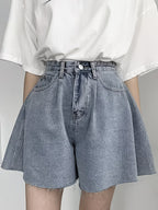 Women's High-Waisted Shorts with Frayed Hem